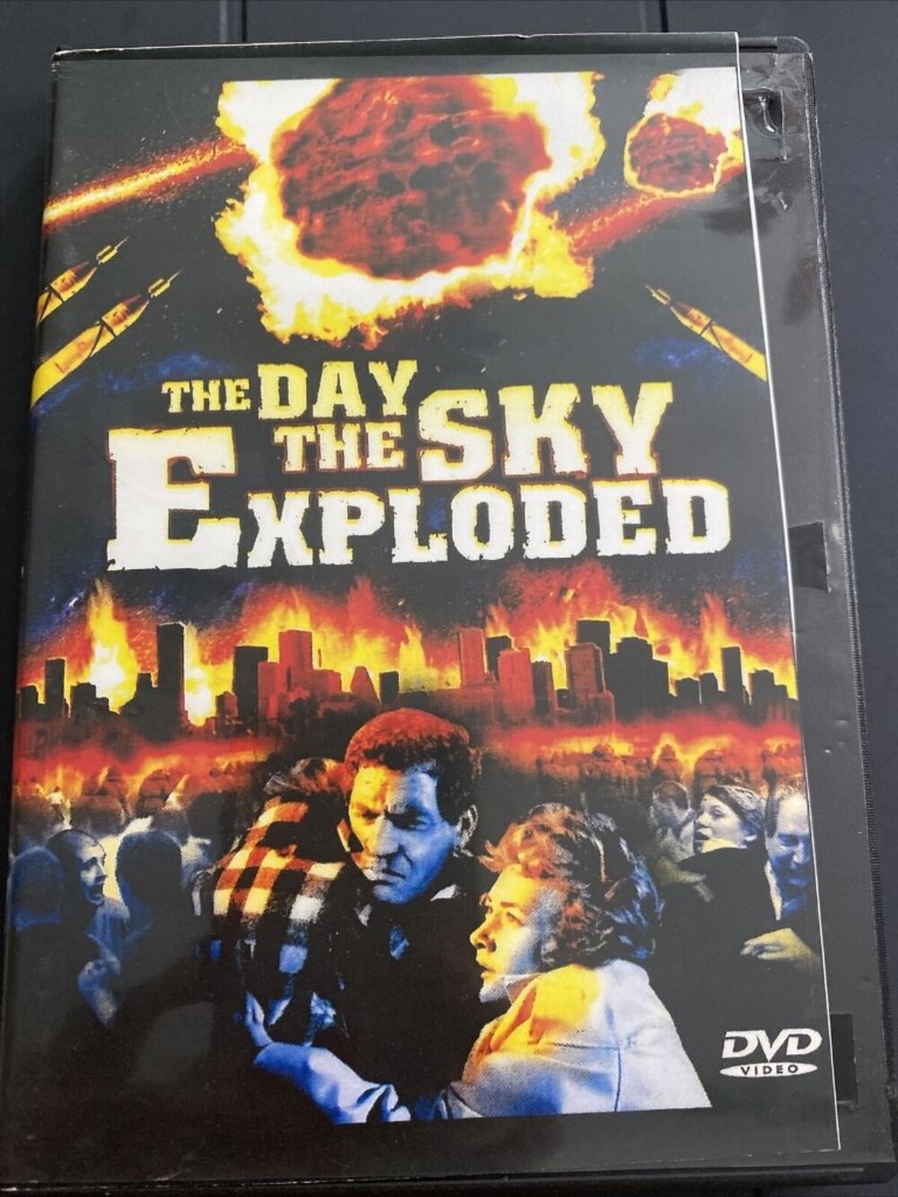 The Day The Sky Exploded DVD